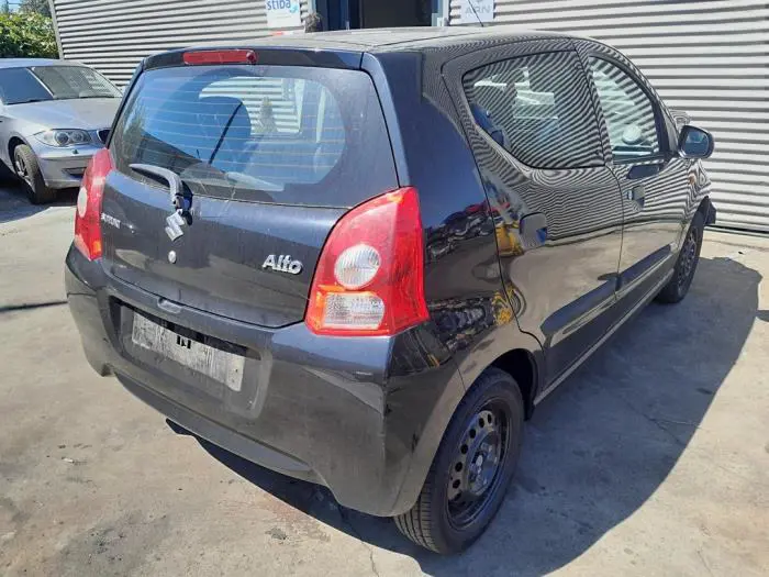 Mechanizm zamka tylnej klapy Suzuki Alto