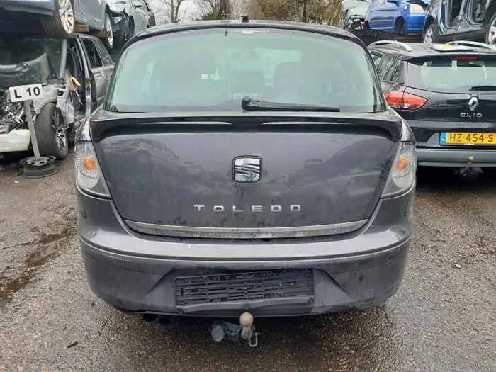 Mechanizm zamka tylnej klapy Seat Toledo