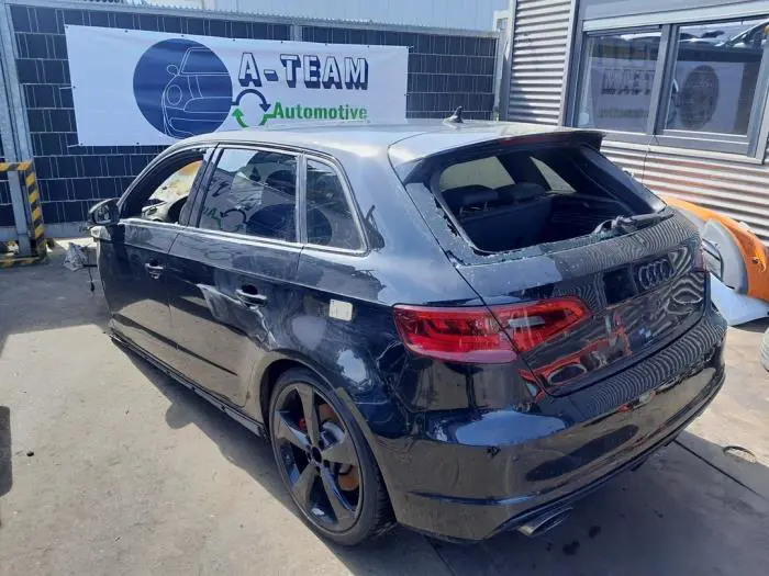 Silnik wycieraczki tylnej Audi RS3