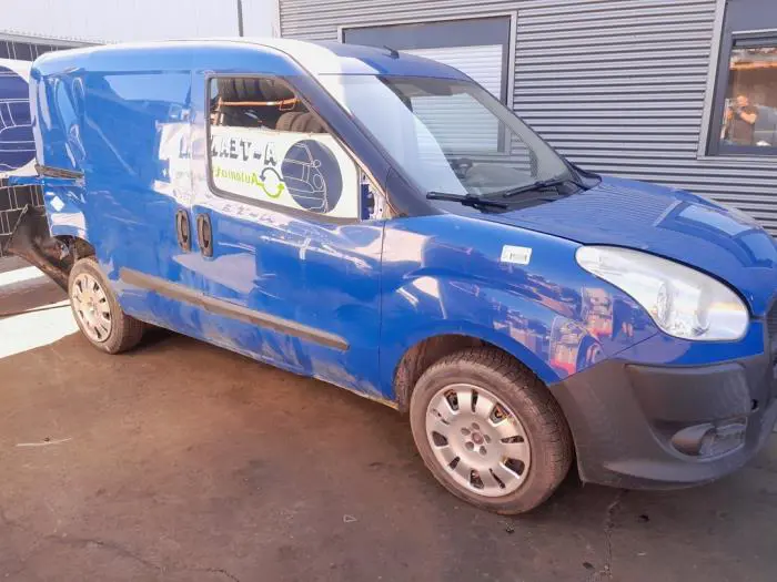 Drzwi przesuwne prawe Fiat Doblo