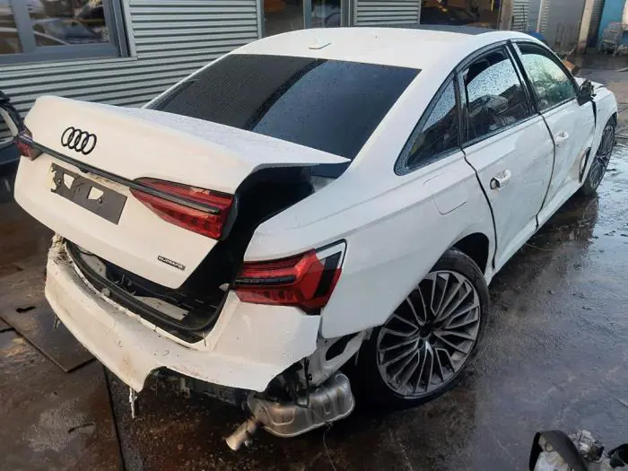 Pokrywa wlewu paliwa Audi A6