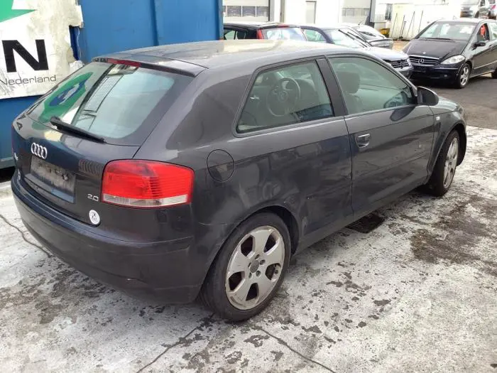 Silnik wycieraczki tylnej Audi A3