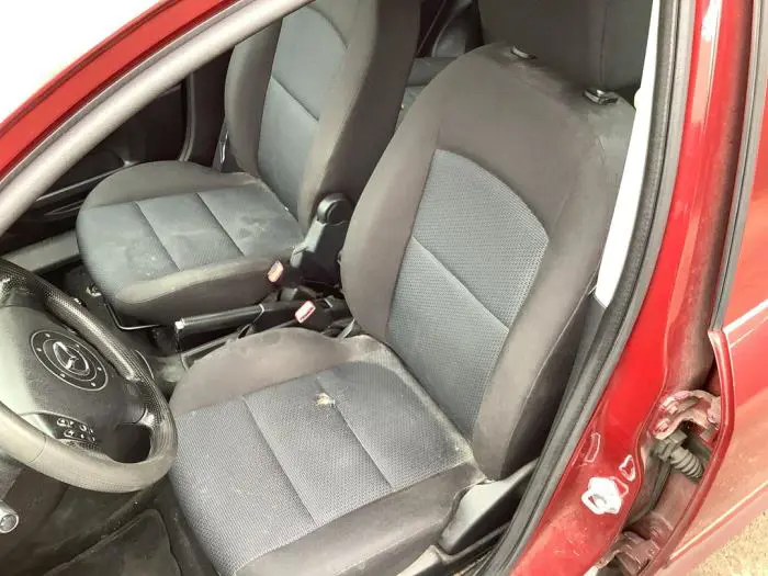 Fotel lewy Mazda 2.