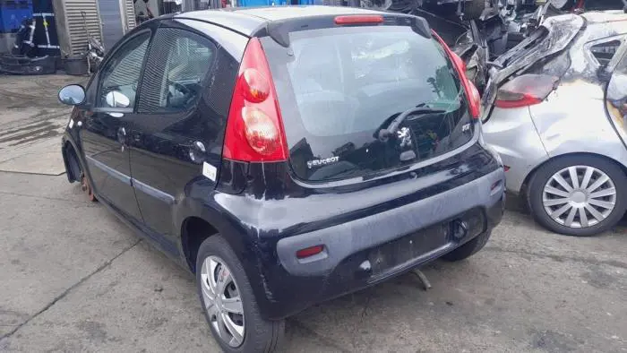 Mechanizm zamka tylnej klapy Peugeot 107