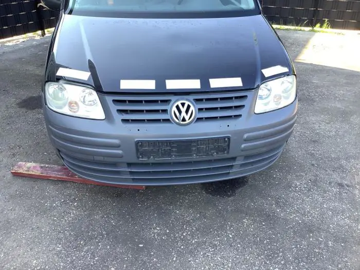 Zderzak przedni Volkswagen Caddy