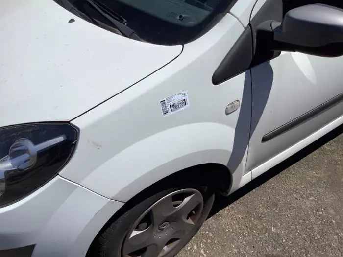 Ekran lewy przód Renault Twingo