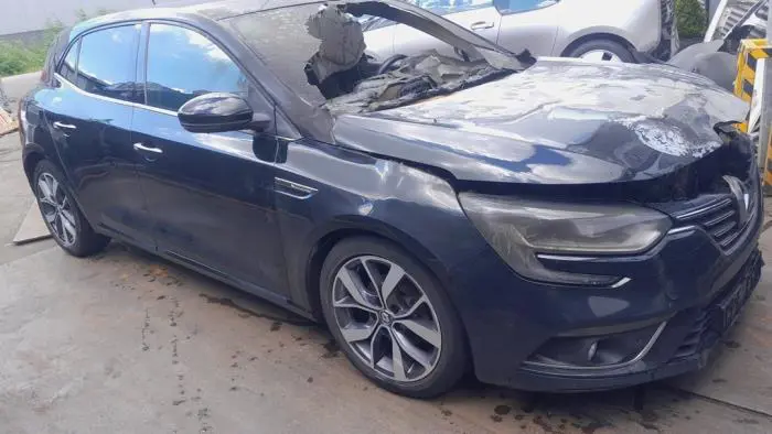 Drzwi prawe przednie wersja 4-drzwiowa Renault Megane