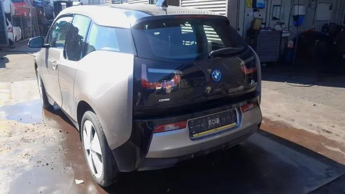 Os napedowa lewy tyl BMW I3