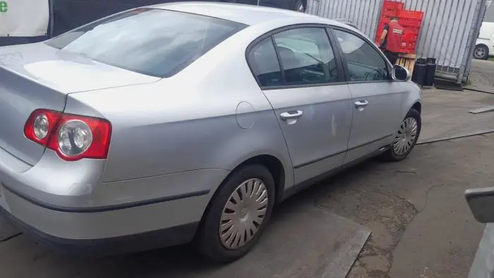 Pokrywa wlewu paliwa Volkswagen Passat