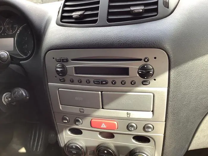 Radioodtwarzacz CD Alfa Romeo 147