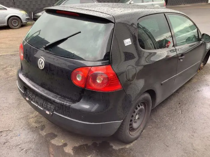 Zderzak tylny Volkswagen Golf