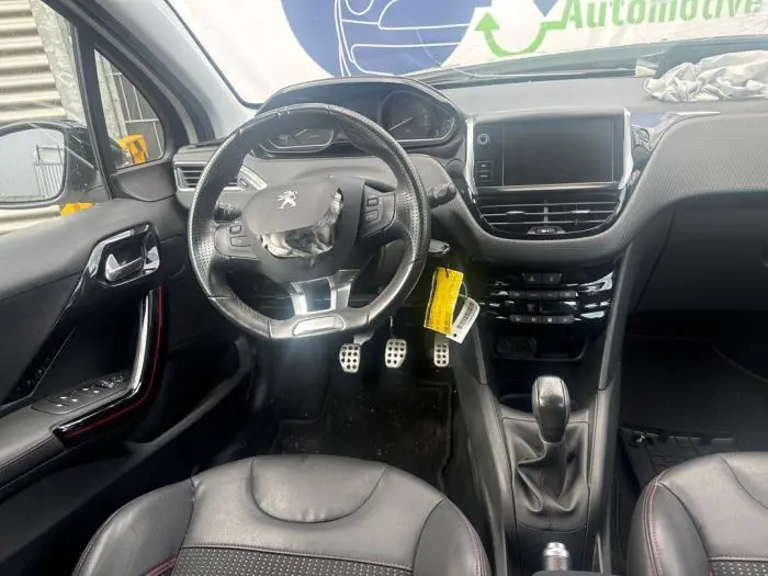 System nawigacji Peugeot 208