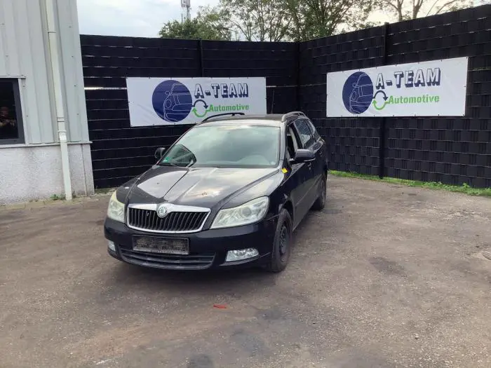 Pas bezpieczenstwa prawy tyl Skoda Octavia