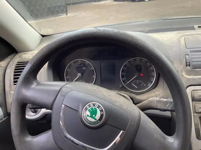 Tablica rozdzielcza Skoda Octavia