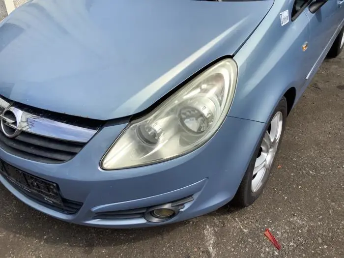 Reflektor lewy Opel Corsa