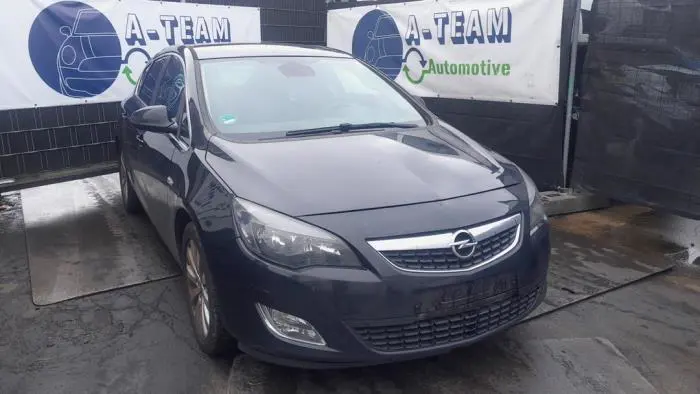 Komputer sterowania silnika Opel Astra