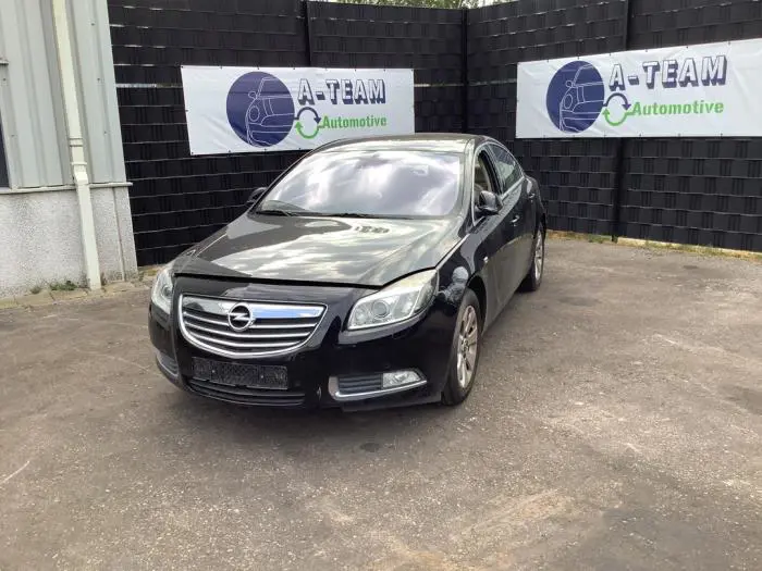 Zderzak przedni Opel Insignia