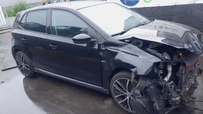 Wahacz zawieszenia prawy przód Volkswagen Polo