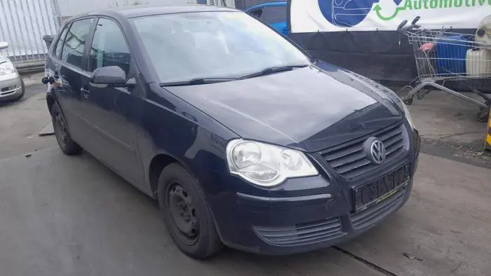 Os napedowa prawy przód Volkswagen Polo