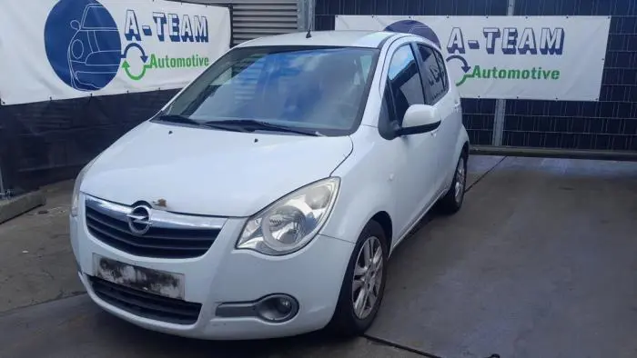 Pompa benzynowa Opel Agila