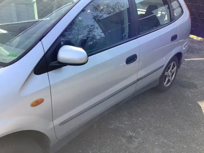 Drzwi lewe przednie wersja 4-drzwiowa Nissan Almera Tino