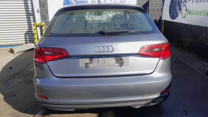 Zderzak tylny Audi A3