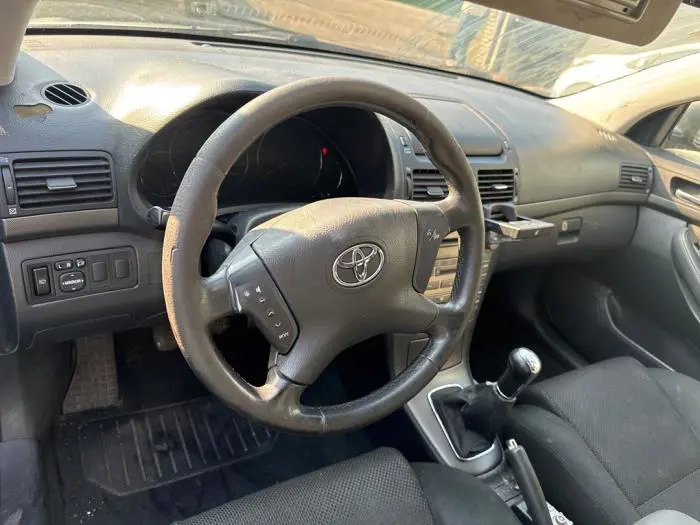 Tablica rozdzielcza Toyota Avensis