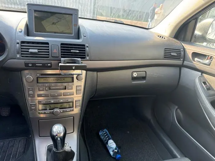 System nawigacji Toyota Avensis