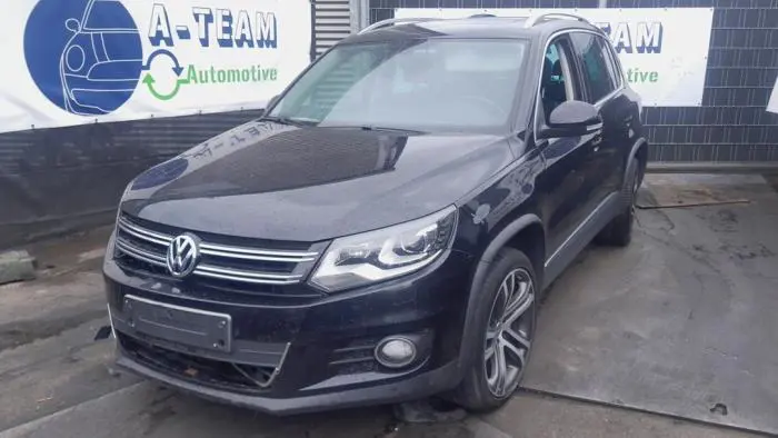 Wahacz zawieszenia lewy przód Volkswagen Tiguan