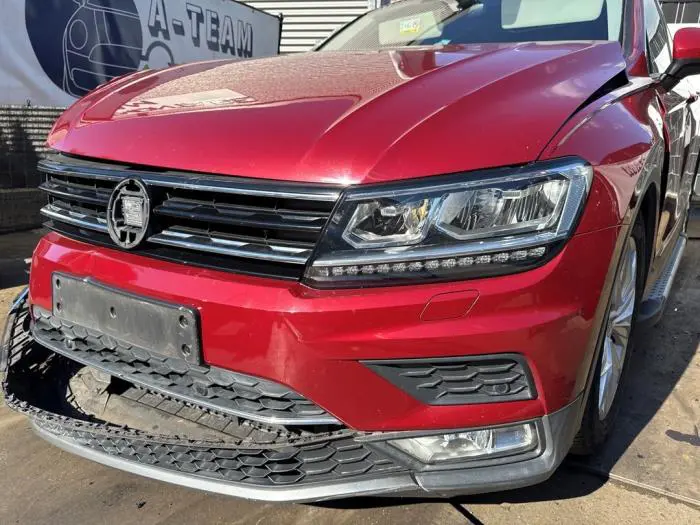 Swiatlo przeciwmgielne lewy przód Volkswagen Tiguan