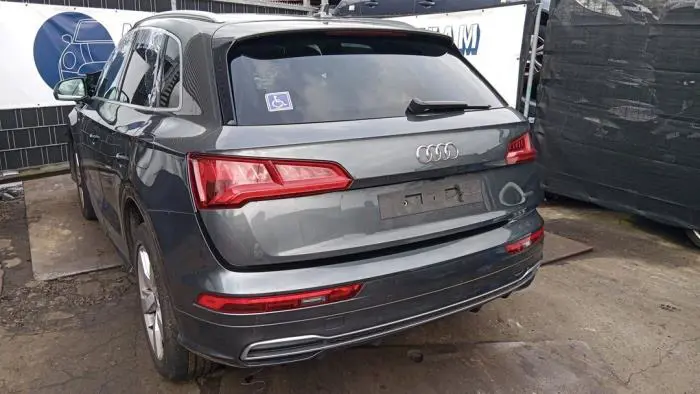 Tylne swiatlo pozycyjne lewe Audi Q5