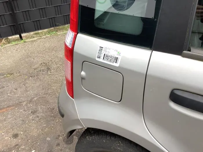 Pokrywa wlewu paliwa Fiat Panda