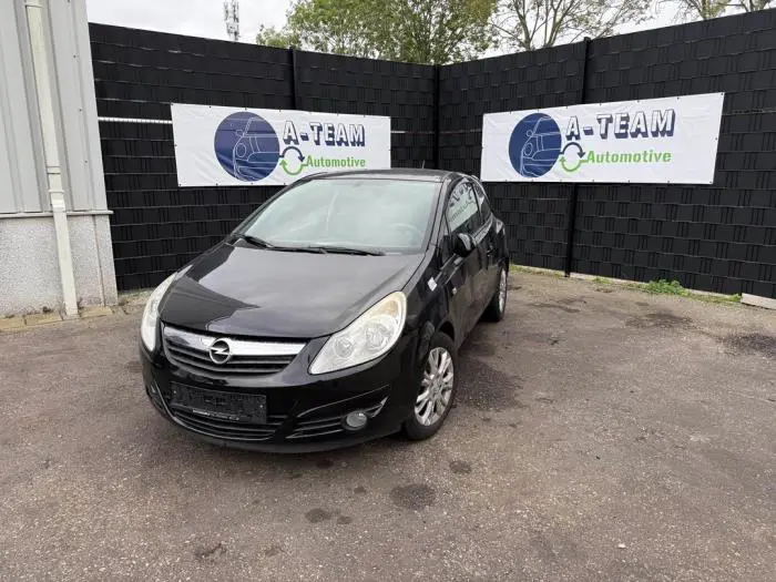 Pas bezpieczenstwa prawy przód Opel Corsa