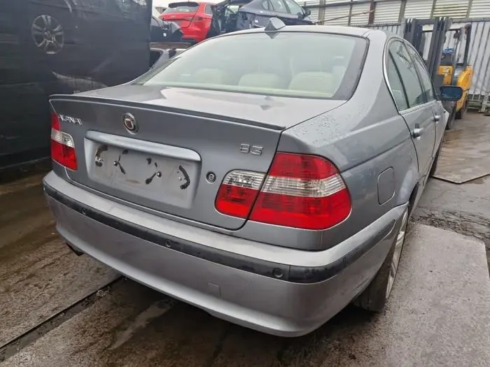 Zacisk hamulcowy prawy tyl BMW 3-Serie