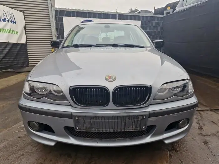 Zderzak przedni BMW 3-Serie