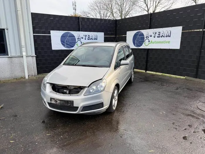 Elektryczne wspomaganie kierownicy Opel Zafira B