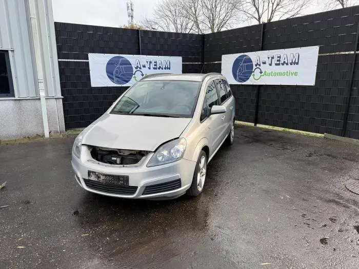 Obudowa filtra powietrza Opel Zafira B