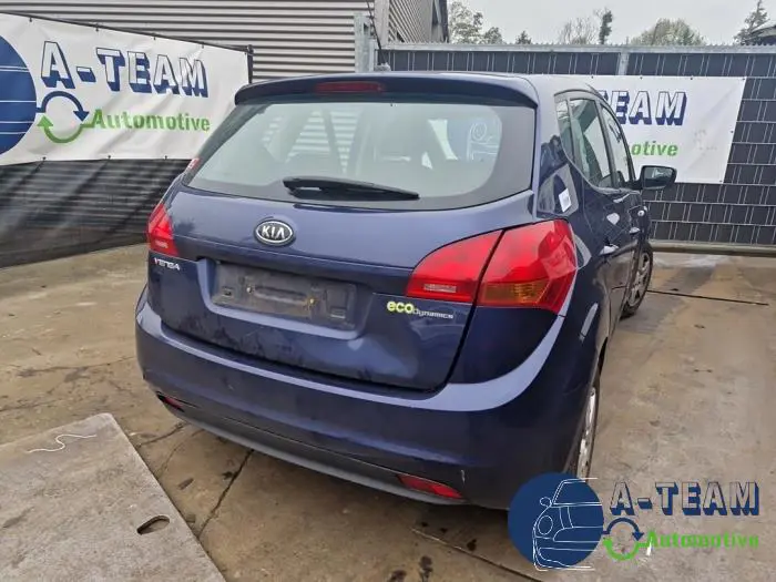 Kia Venga 10-